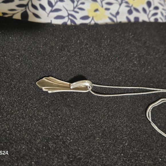 Handcrafted Pendant Necklace - Picture 5 of 5